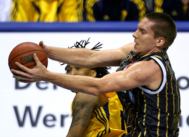 纵观近两年 纵观近两年