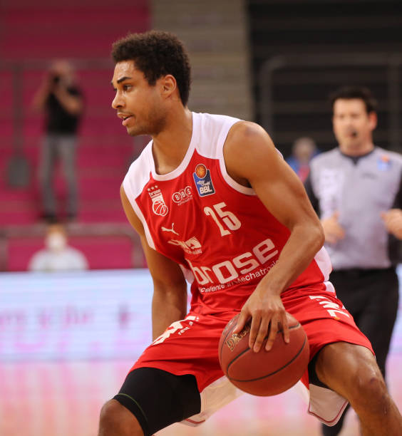 给予了高度 给予了高度